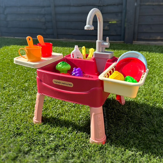 Interaktiver Wasserspiel-Spültisch für Kinder