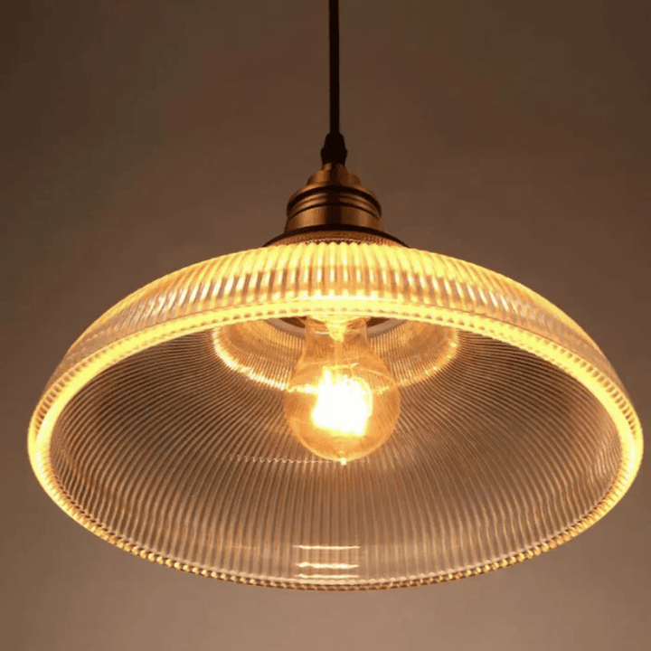 Elegante Glas-Pendelleuchte – Stilvolle Beleuchtung für Ihr Zuhause