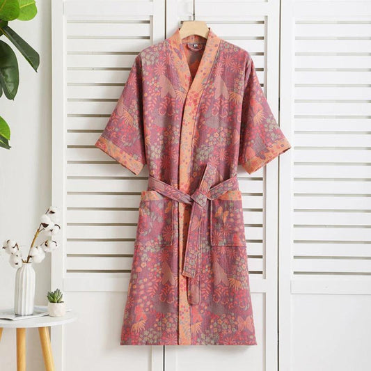 Weicher bedruckter Bademantel mit Retro-Muster