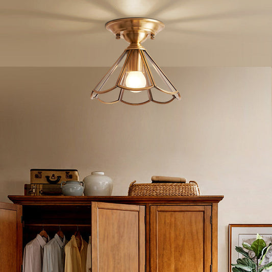 Moderne Deckenleuchte im Muschelrand-Design – Messing-Optik