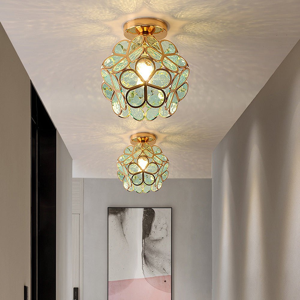 Florale Glas-Deckenleuchte mit Lichtreflexion