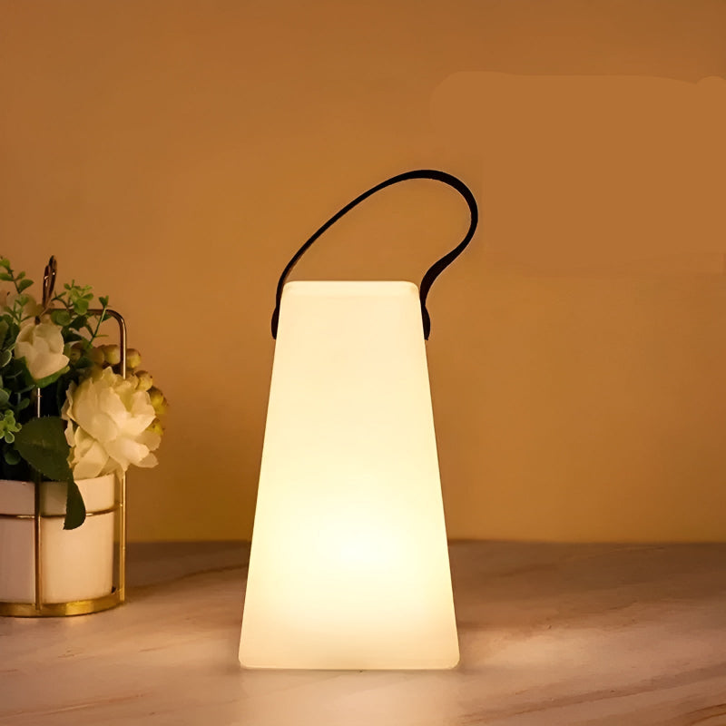 Wasserdichte kabellose LED-Tischlampe mit 16 Farben, dimmbar & tragbar für Innen & Außen