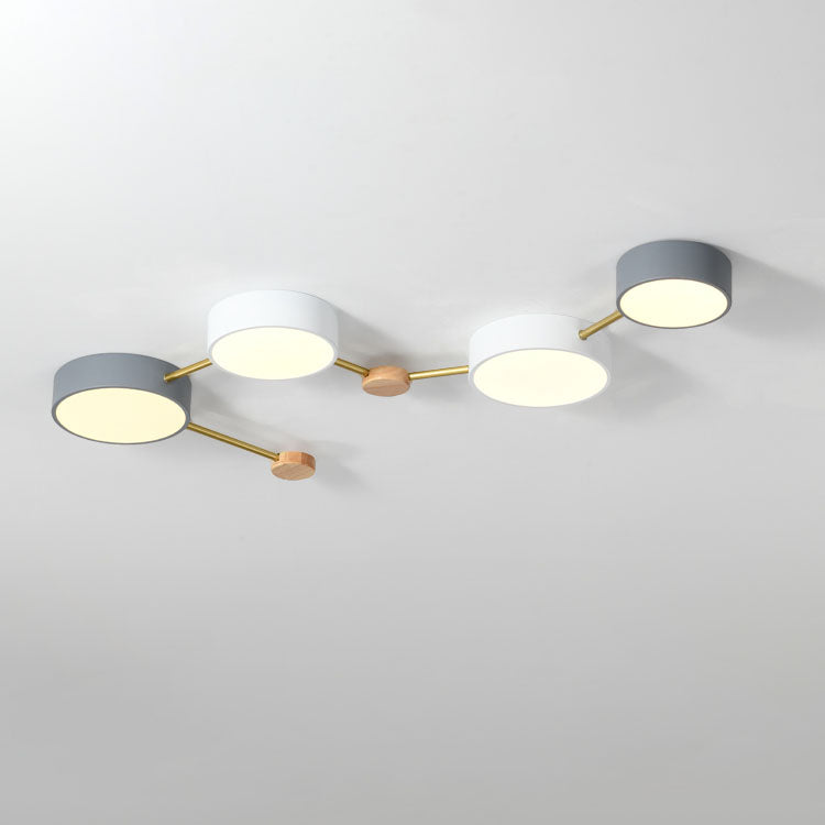 Skandinavische LED Deckenleuchte aus Holz und Metall