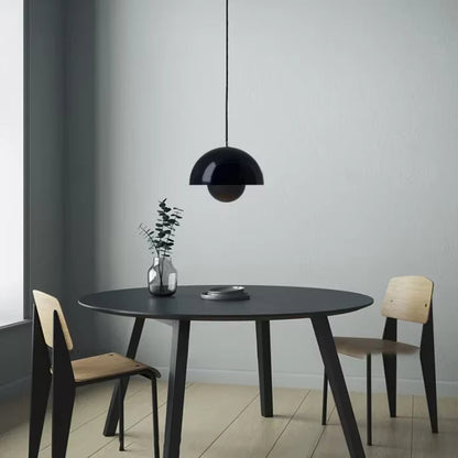 Pendelleuchte mit dimmbarer Lichtkuppel
