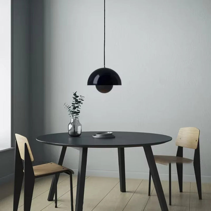 Pendelleuchte mit dimmbarer Lichtkuppel
