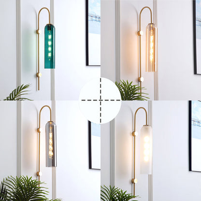 Wandleuchte im Mid-Century-Stil mit gebogenem Arm und geriffeltem Schirm