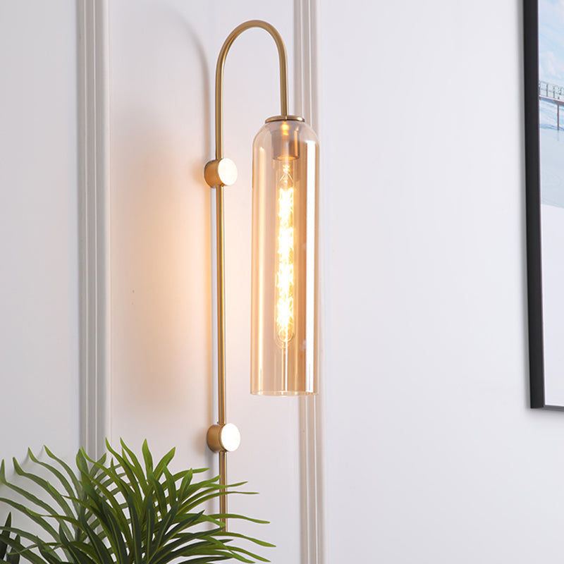 Wandleuchte im Mid-Century-Stil mit gebogenem Arm und geriffeltem Schirm