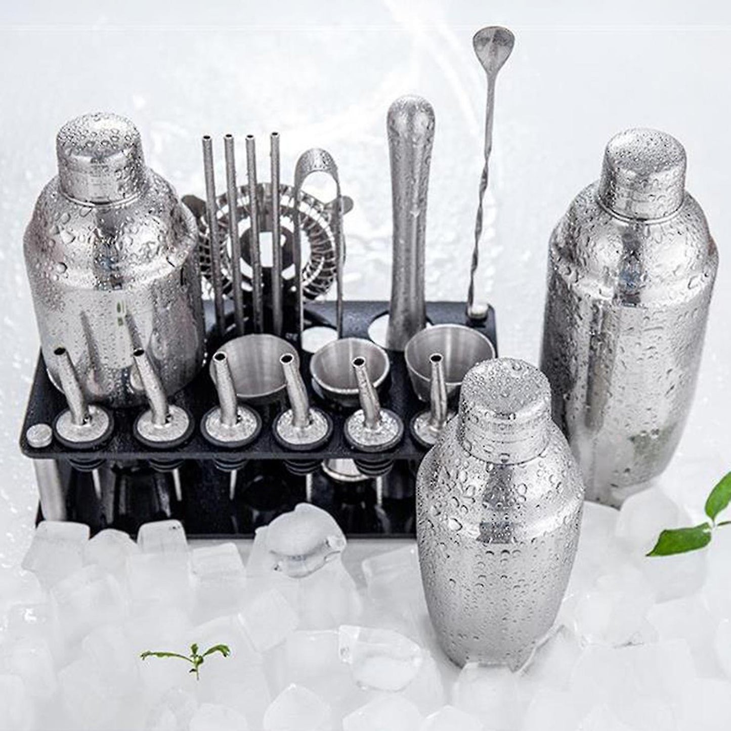 Vielseitiges Edelstahl Cocktailset mit Ständer