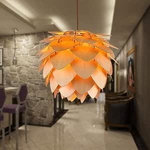 Handgefertigte Pendelleuchte aus Holz im Pinienzapfen-Design