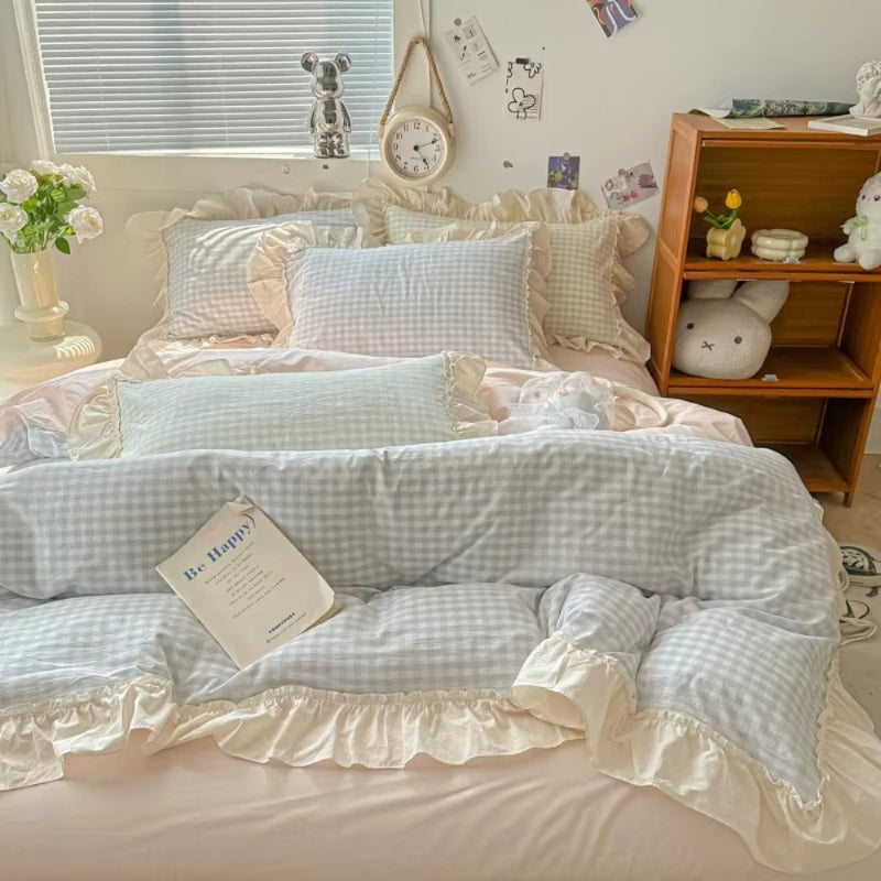 Bettwäsche Set kariert – Gingham Muster mit Rüschenkanten