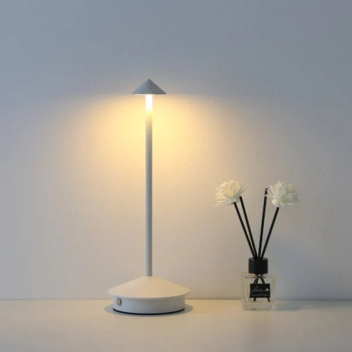 Kabellose LED Tischleuchte mit Akku – dimmbar & modern