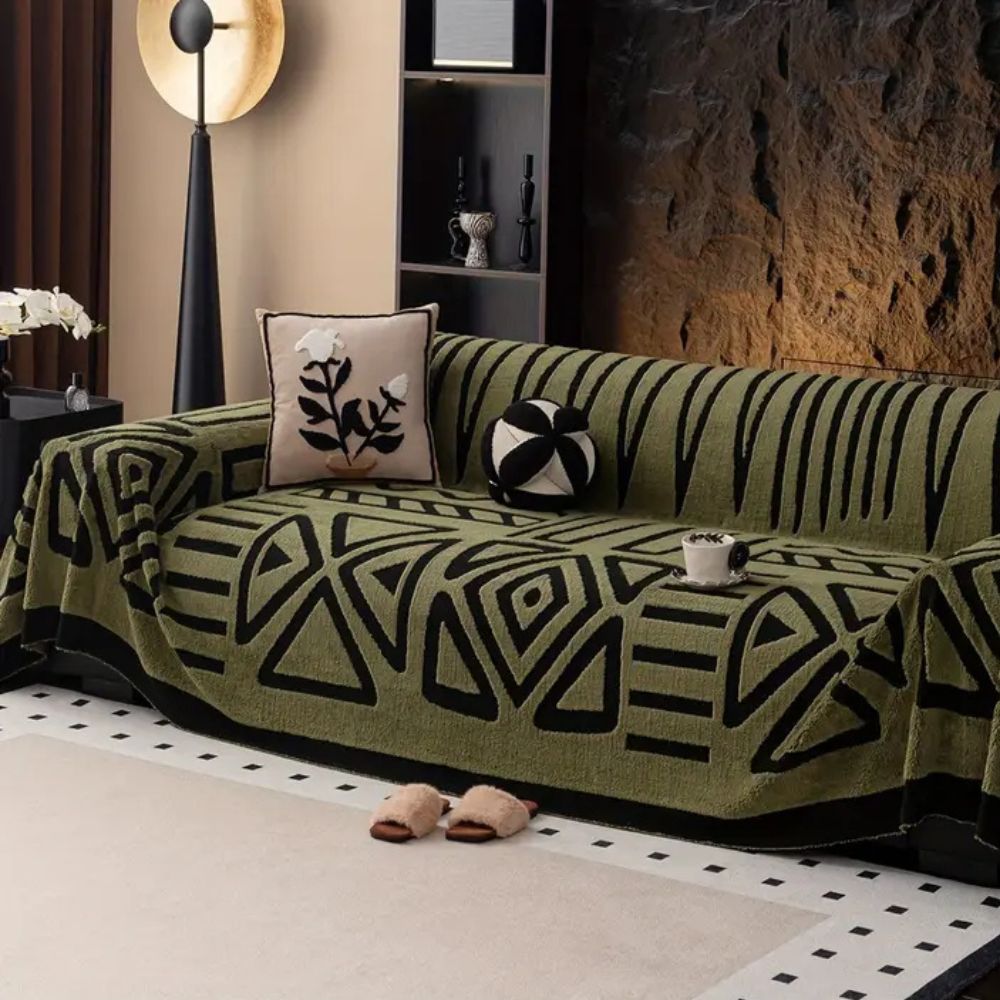 Sofahusse mit Labyrinthmuster – Velours Überwurf für modernen Schutz