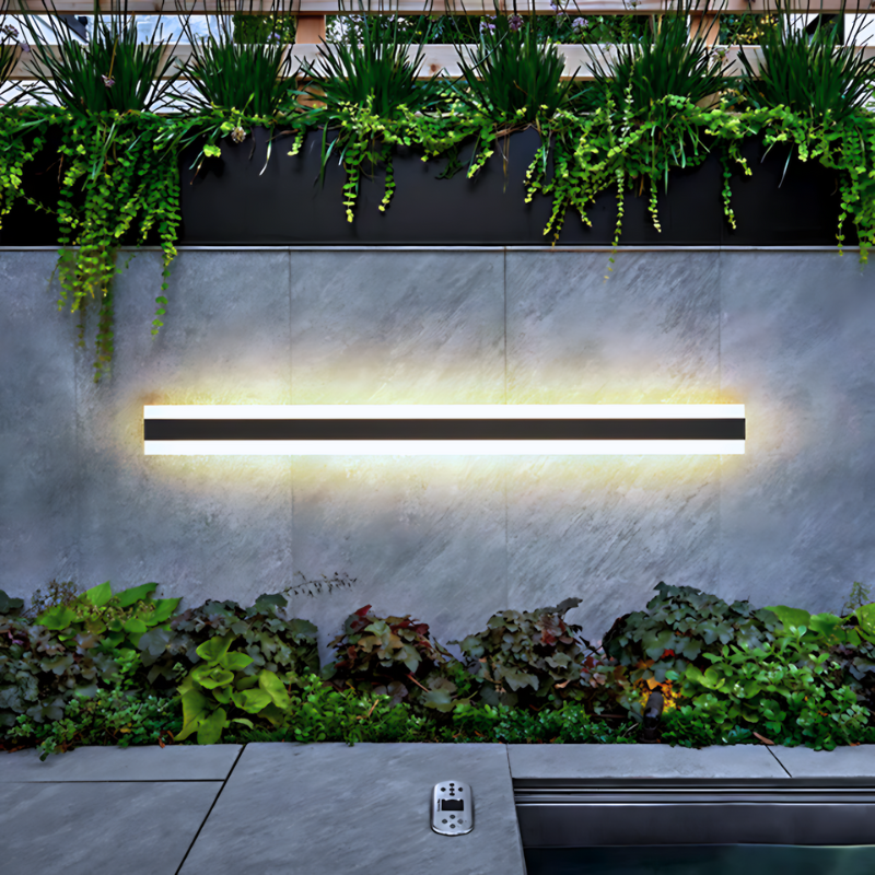 Beleuchtete Eleganz: Moderne LED-Außenwandleuchte
