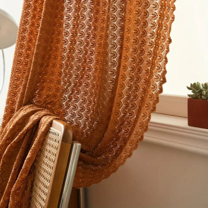 Boho Häkelvorhang – Tüllvorhang mit Karomuster in warmem Orange