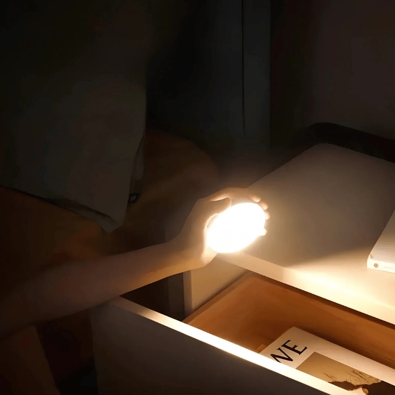 LED Nachtlicht mit Bewegungsmelder – Wiederaufladbar, Energieeffizient, Kabellos