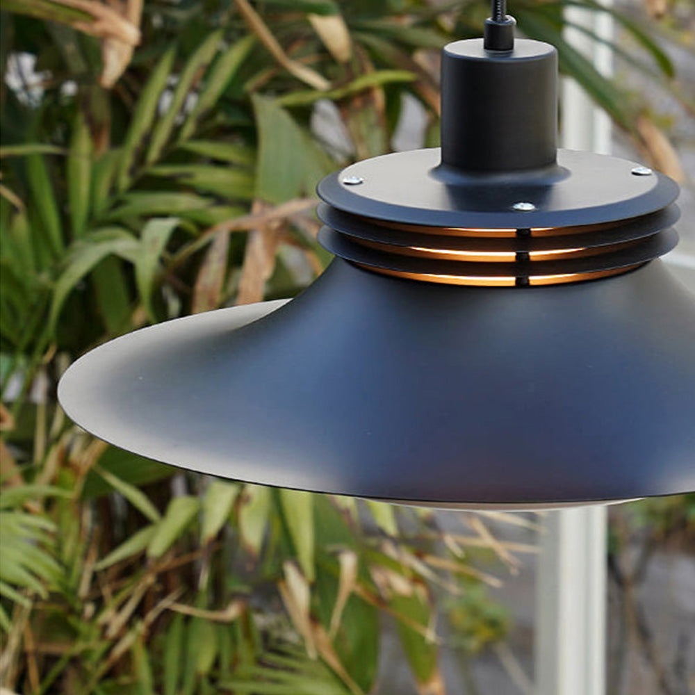 Moderne schwarze Pendelleuchte aus Aluminium