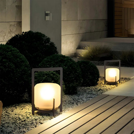 Solar-Tischlampe im Laternenstil – Nachhaltige LED-Beleuchtung für Garten & Terrasse
