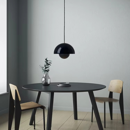 Pendelleuchte mit dimmbarer Lichtkuppel