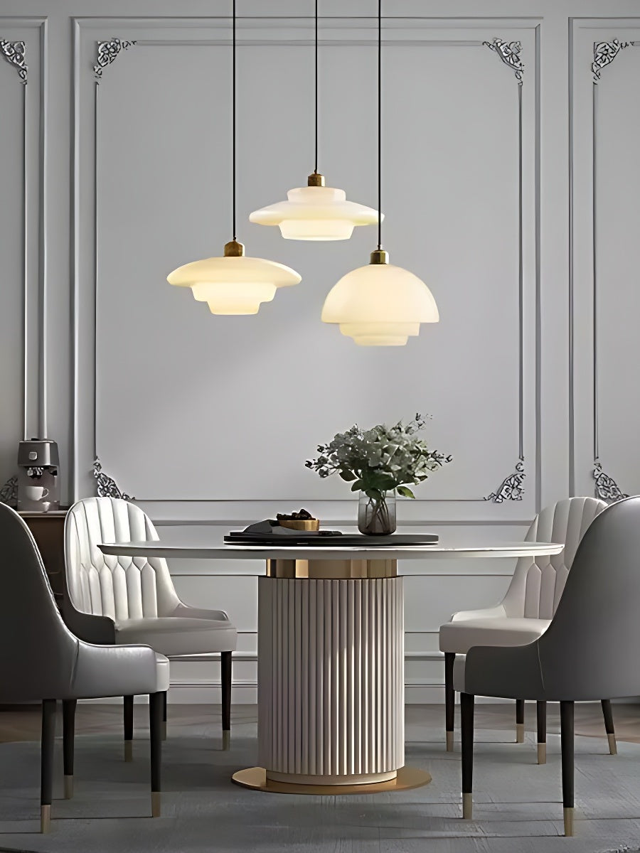Moderne Milchglas Pendelleuchte – Elegante Hängeleuchte im Mid-Century Design