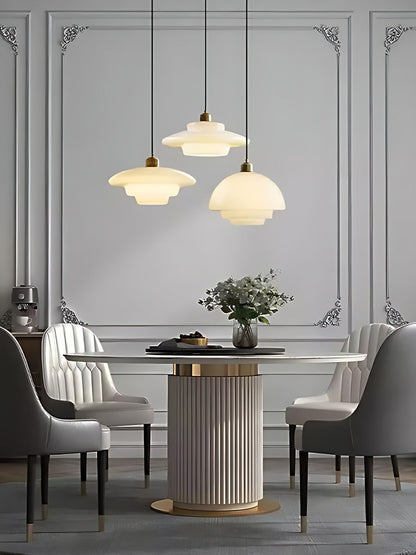 Moderne Milchglas Pendelleuchte – Elegante Hängeleuchte im Mid-Century Design