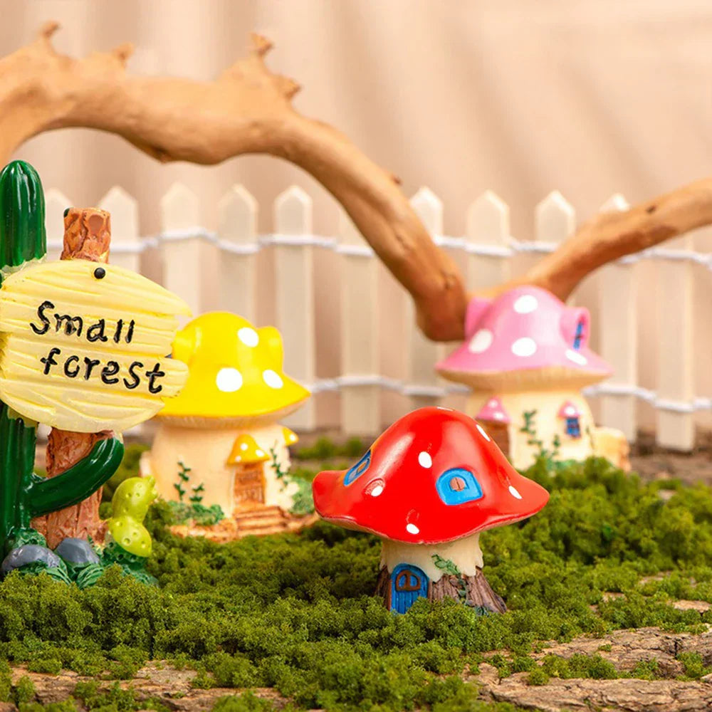 Mini-Pilz-Ornamente als verspielte Deko für Mikrolandschaften und Außenbereiche
