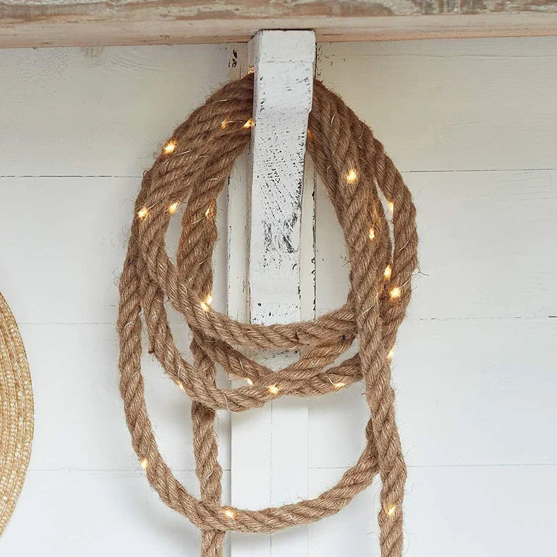 Seil-Hängeleuchte im rustikalen Stil