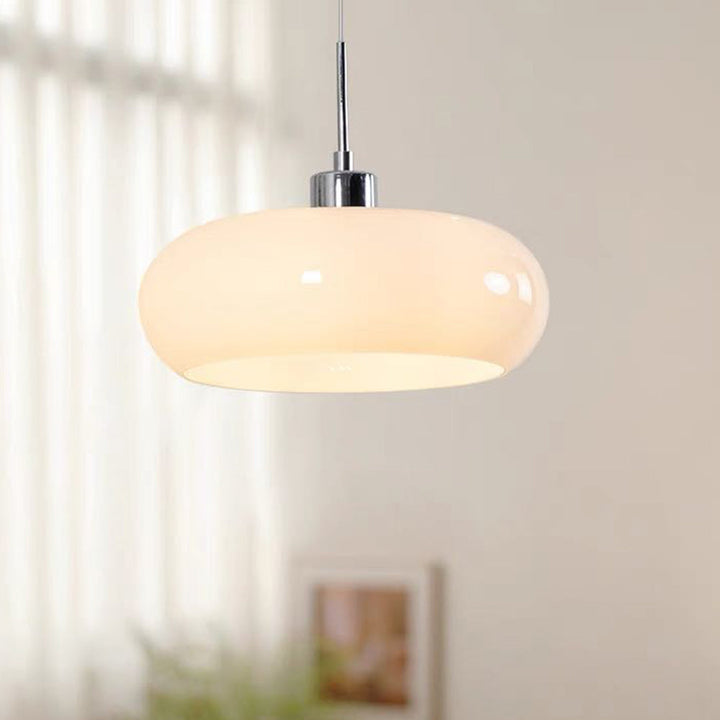 Moderne Pendelleuchte aus Glas in Brotfom Hailie