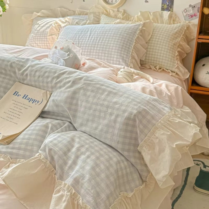 Bettwäsche Set kariert – Gingham Muster mit Rüschenkanten