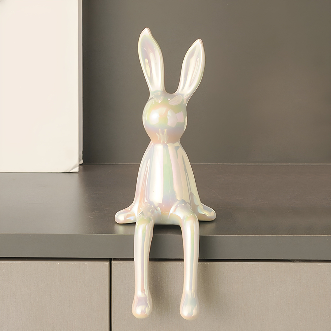 Deko Hase aus Keramik mit glatter Oberfläche als zeitlose Wohnraumdekoration