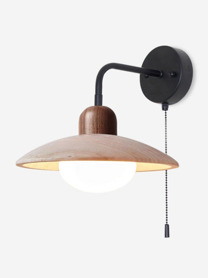Moderne Travertin Wandleuchte – Scheibenform mit Holz- und Metallelementen