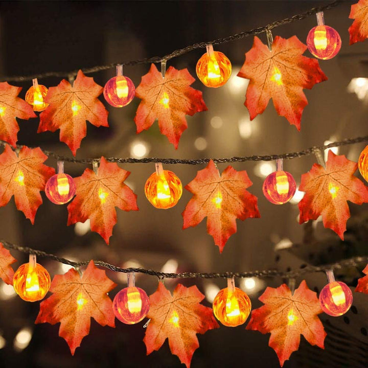Herbstgirlande mit Kürbislichtern und Ahornblättern im 3er-Set