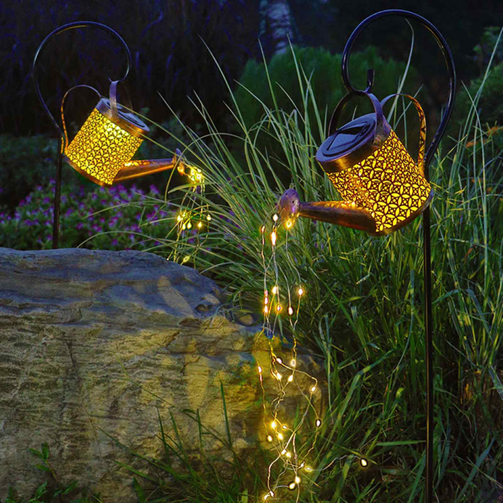 Solarbetriebener Wasserkrug mit LED-Gartenlampe