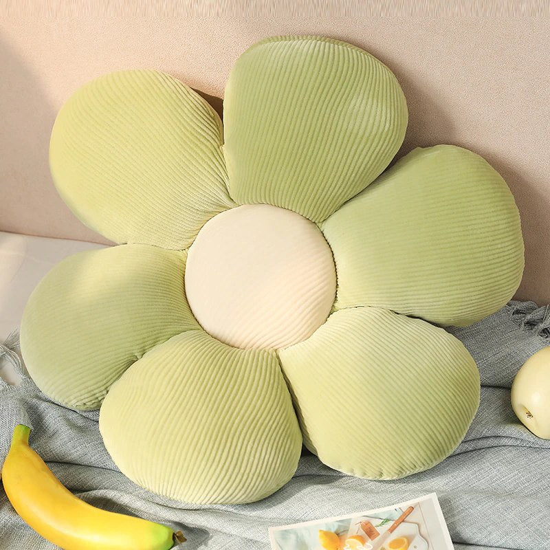 Weiches Dekokissen in Blumenform mit samtiger Oberfläche und 40 cm Größe