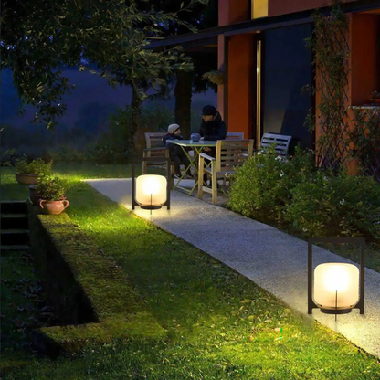 Solar-Tischlampe im Laternenstil – Nachhaltige LED-Beleuchtung für Garten & Terrasse