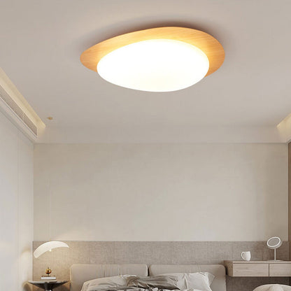 Ovale LED Deckenleuchte in Holzoptik im nordischen Stil