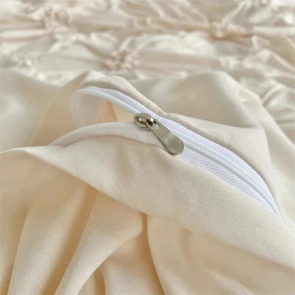 Bettwäsche Set mit Faltenblüten – Duvet Cover Set mit Rüschen-Optik