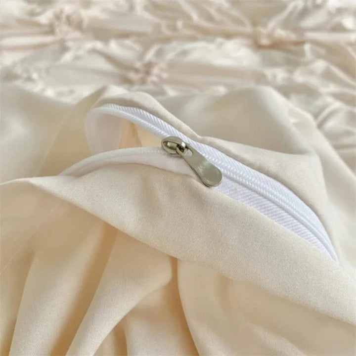 Bettwäsche Set mit Faltenblüten – Duvet Cover Set mit Rüschen-Optik