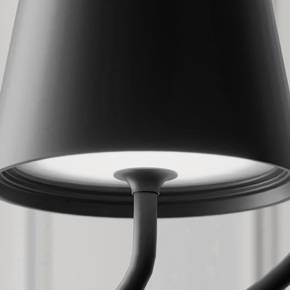 Wiederaufladbare LED Pendelleuchte mit Ringstruktur für innen & außen