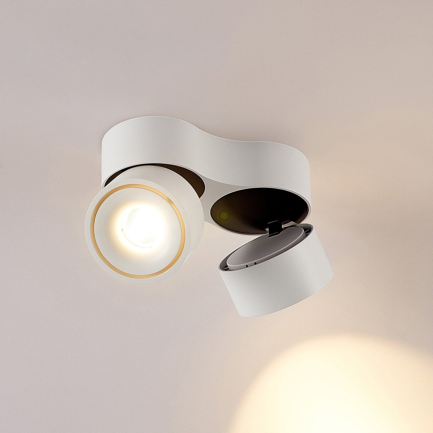 Deckenleuchte – Verstellbarer LED Doppelstrahler im modernen Design