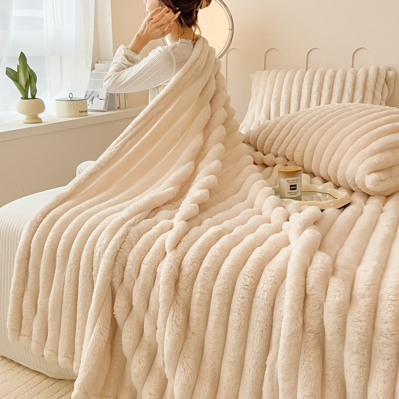 Streifen-Flanellkuscheldecke mit Kunstfell und Kordelzug