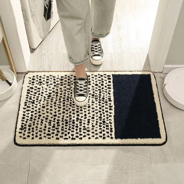 Modernes Badezimmer mit handgefertigter Badematte