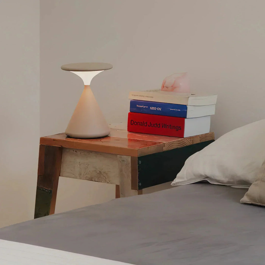 Kabellose LED-Tischleuchte in Sanduhrform – Dimmbar & USB-C wiederaufladbar