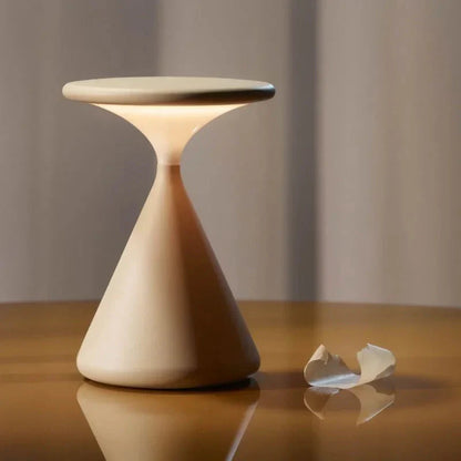 Kabellose LED-Tischleuchte in Sanduhrform – Dimmbar & USB-C wiederaufladbar
