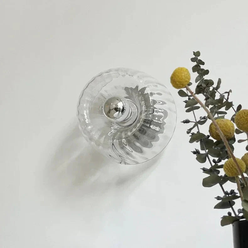 Wellenförmige Glas-Wandleuchte im nordischen Stil – Lichtakzent mit Strahleneffekt