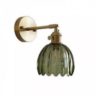 Wandleuchte mit tulpenförmigem Glasschirm im Retro-Stil