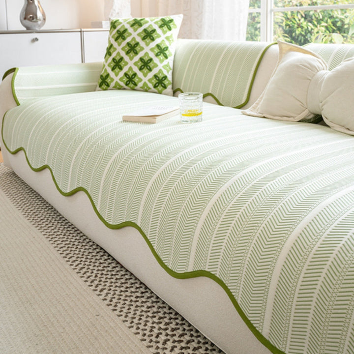 Sofahusse mit Fischgrätenmuster – Überwurf mit Wellenkante