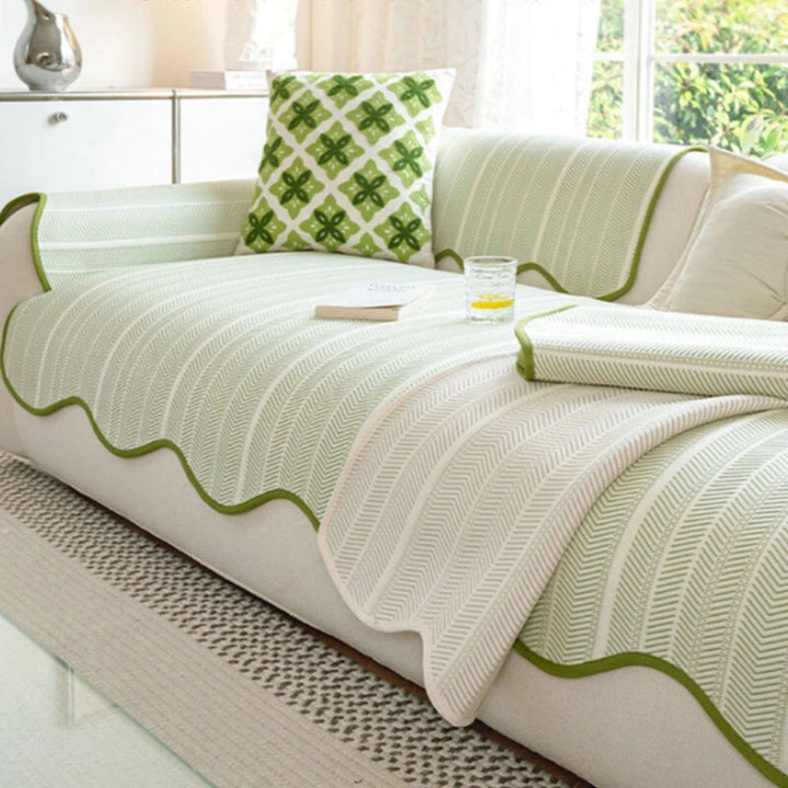 Sofahusse mit Fischgrätenmuster – Überwurf mit Wellenkante
