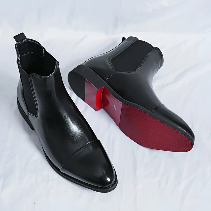Herren Chelsea Stiefel in Schwarz mit Roter Sohle und Spitzem Design