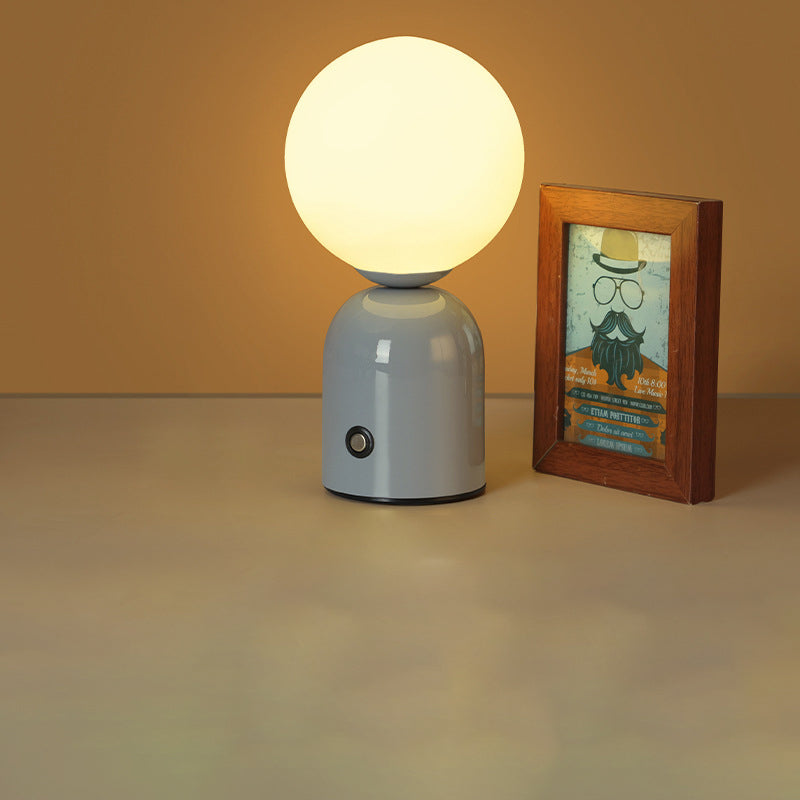 Elegante Tischlampe im nordischen Stil – Dekorative Lampe mit drei Lichtfarben