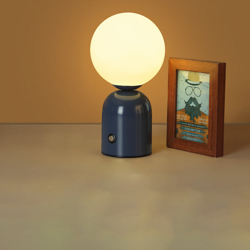 Elegante Tischlampe im nordischen Stil – Dekorative Lampe mit drei Lichtfarben